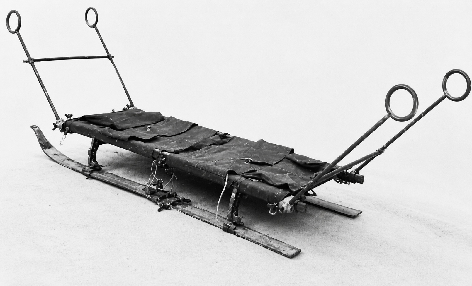 Krankentragenschlittengerät